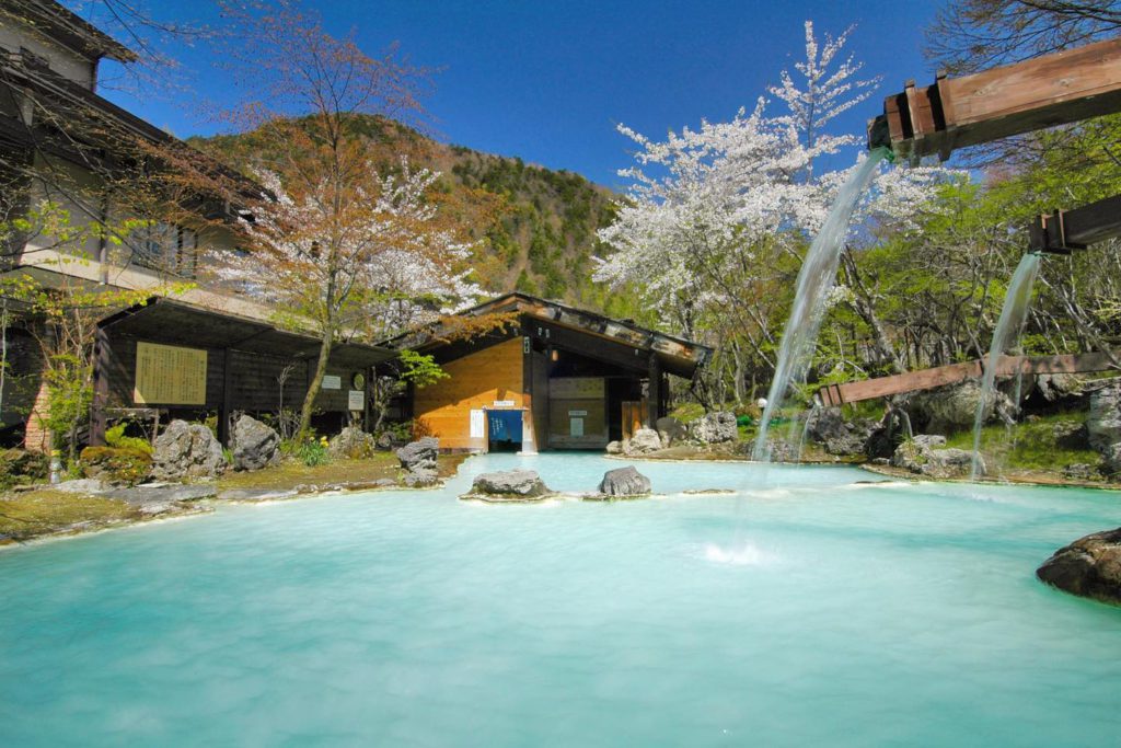 Outdoor springs at Shirahone Onsen.