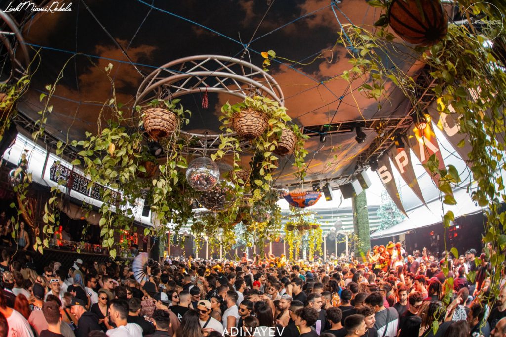 Photos — CLUB SPACE