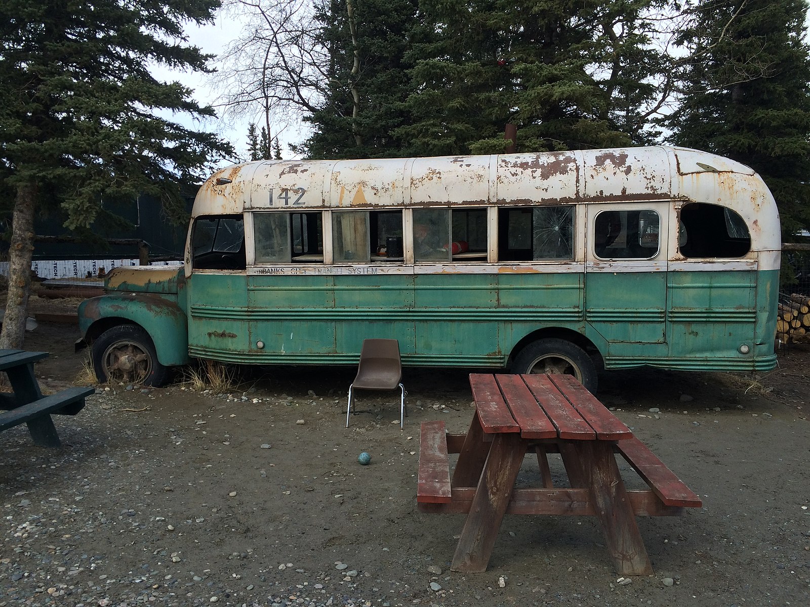 Into the Wild replica bus